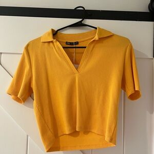 New with Tags yellow/gold cropped Zara shirt